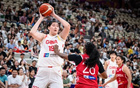 女籃大勝后遇困境，張子宇效率低，宮魯鳴需反思。