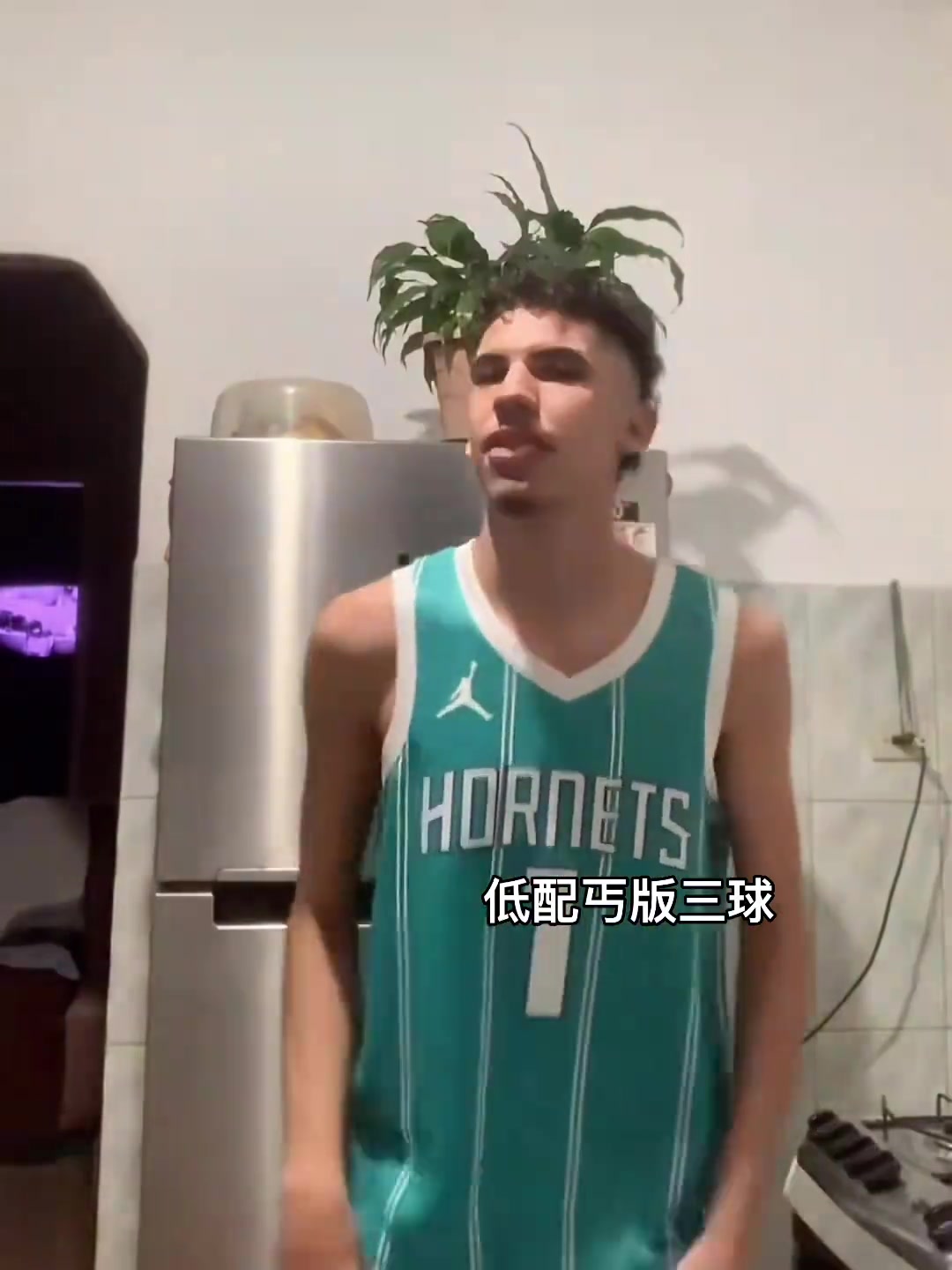 破產(chǎn)版的三球他是不是可以靠這個(gè)賺點(diǎn)錢